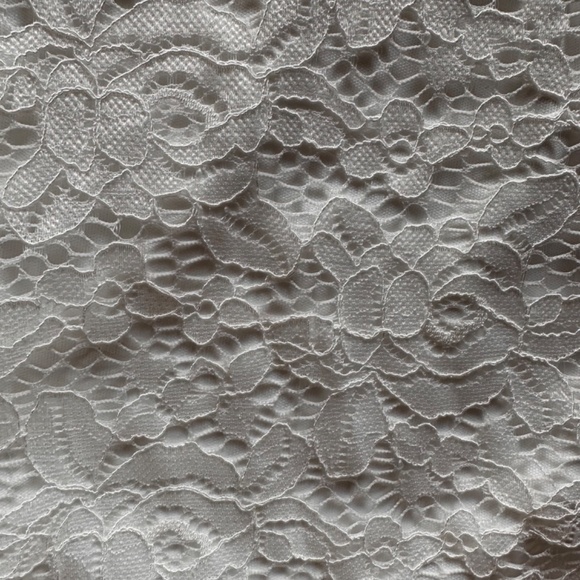 White lace wedding or formal gown - Picture 5 of 7